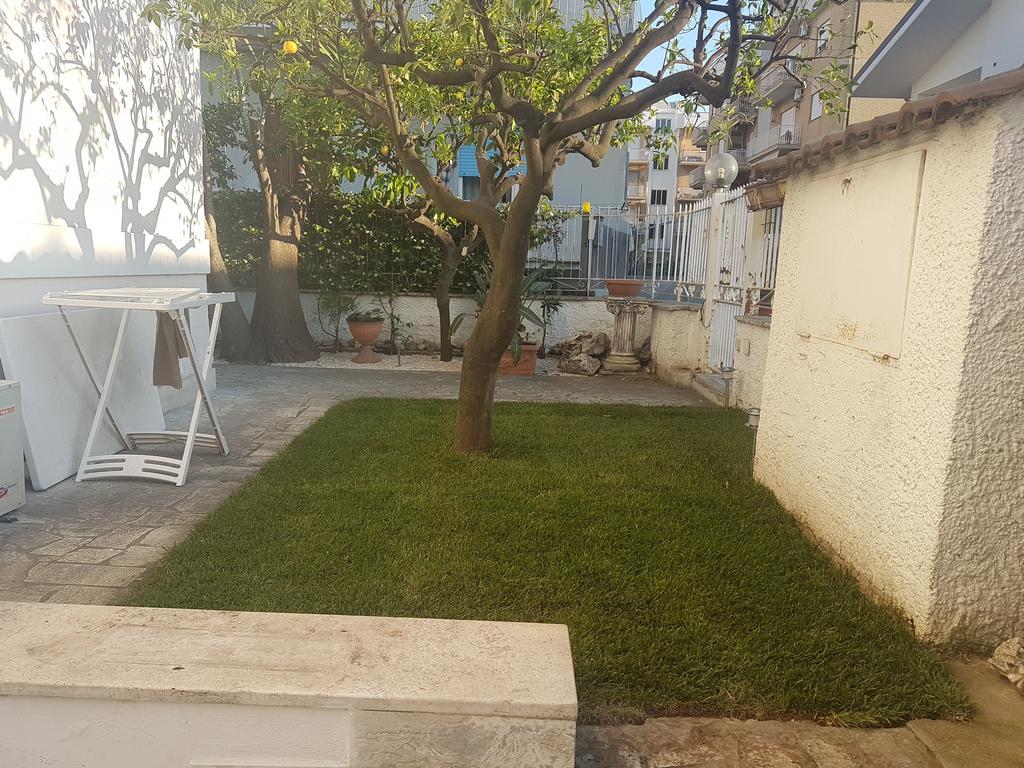Beckye Appartement Terracina Buitenkant foto