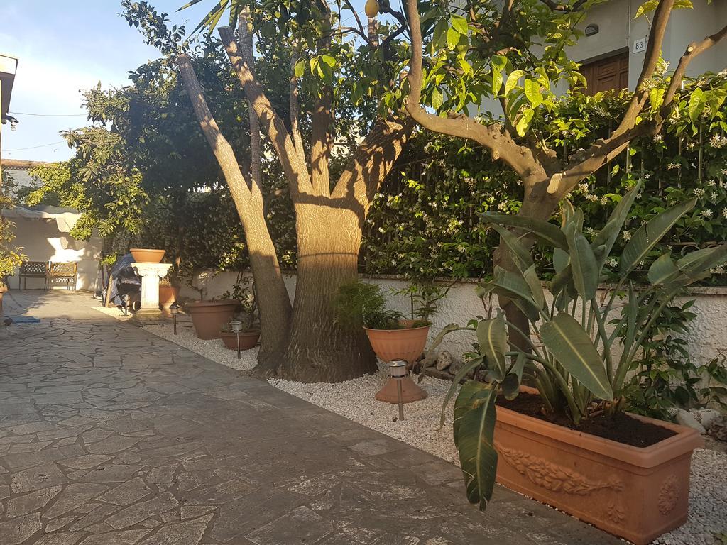 Beckye Appartement Terracina Buitenkant foto